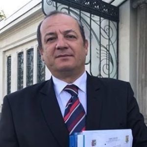 Featured author image: Delegaţie franceză la Copşa Mică